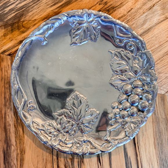 Vintage 2000 Arthur Court Designs-Vine & Grape Bunches-Aluminum Plate/Platter-8” - Picture 9 of 9